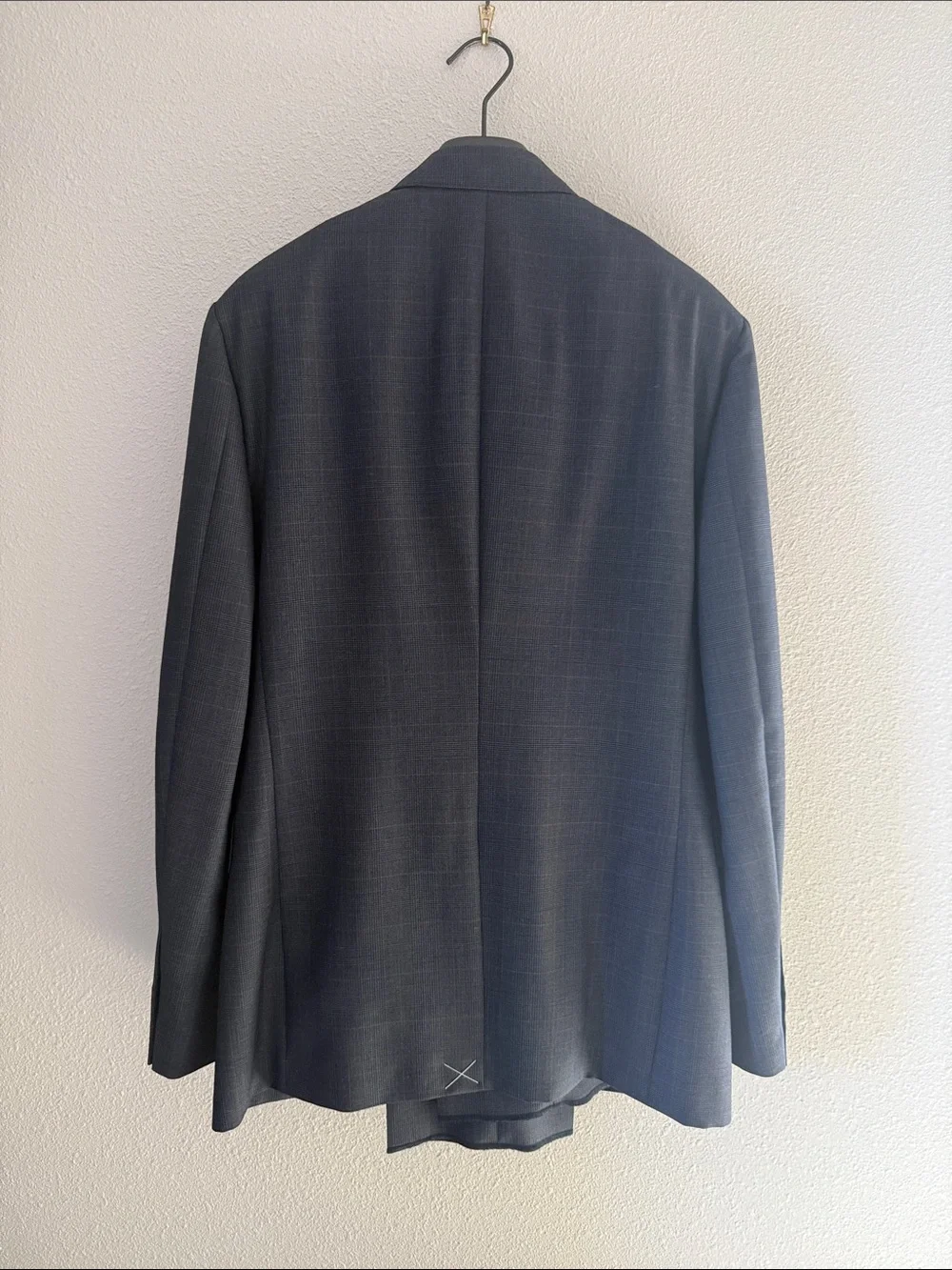 NWT Burberry Men's slim carbon blue Windowpane Two-Button Suit - US 36 R
